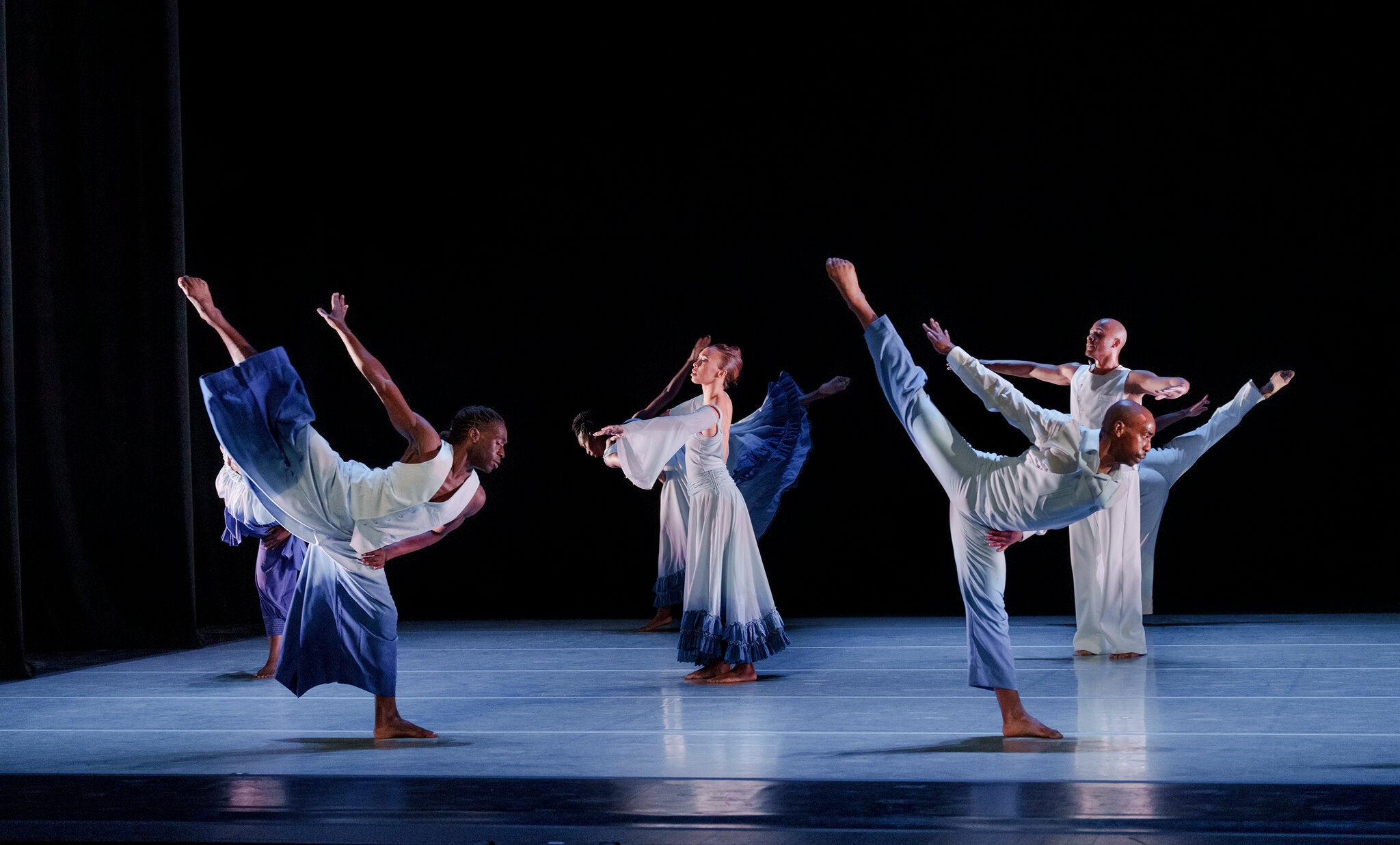 Alvin Ailey Celebrates Its 65th Season With Tribute To Ailey Women The New York Times